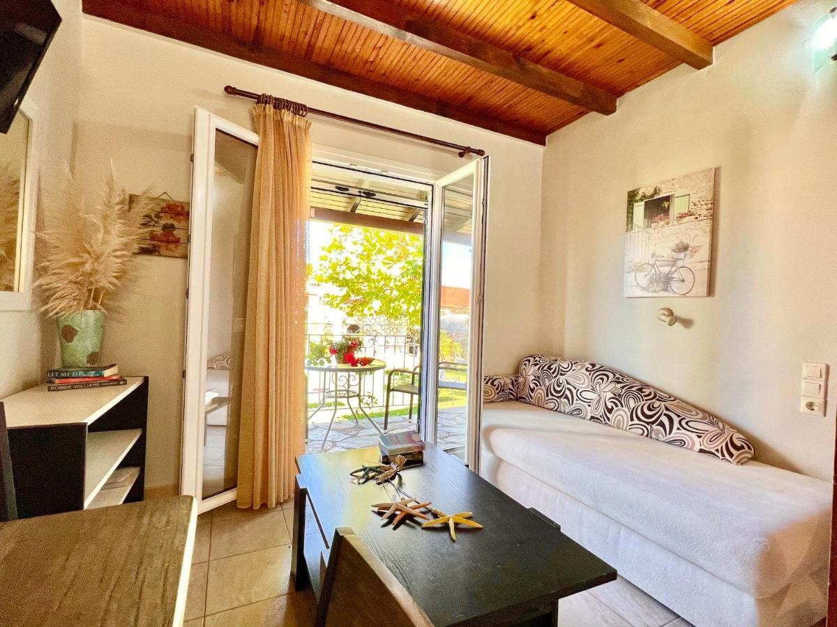 Asteraki Beach House By Dadovillas Αχαράβη Εξωτερικό φωτογραφία